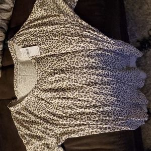 American eagle size small oversized soft tshirt